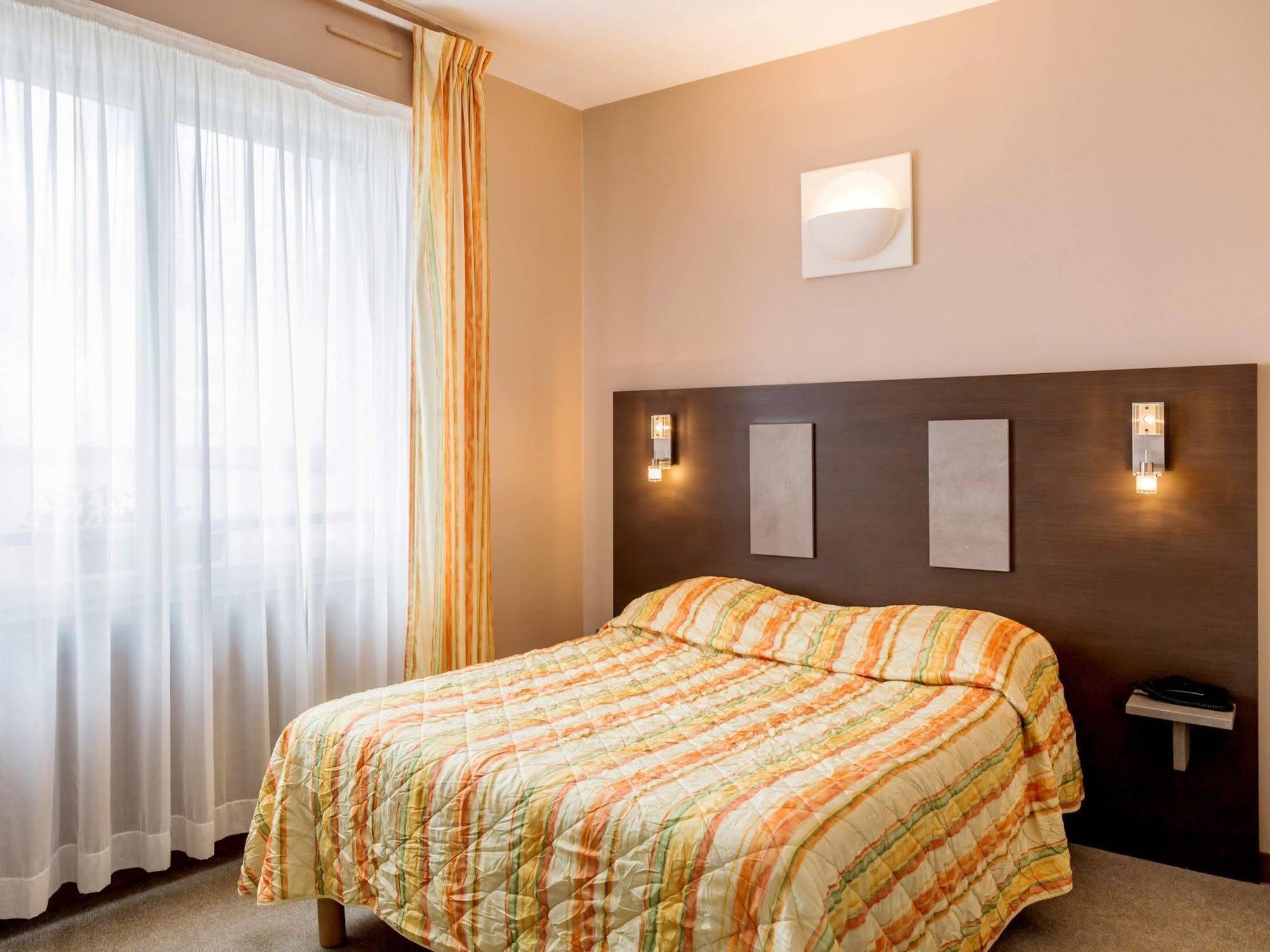 Acadie Saint Victor - Hotel Restaurant - Face Mer - Chatelaillon Plage 외부 사진